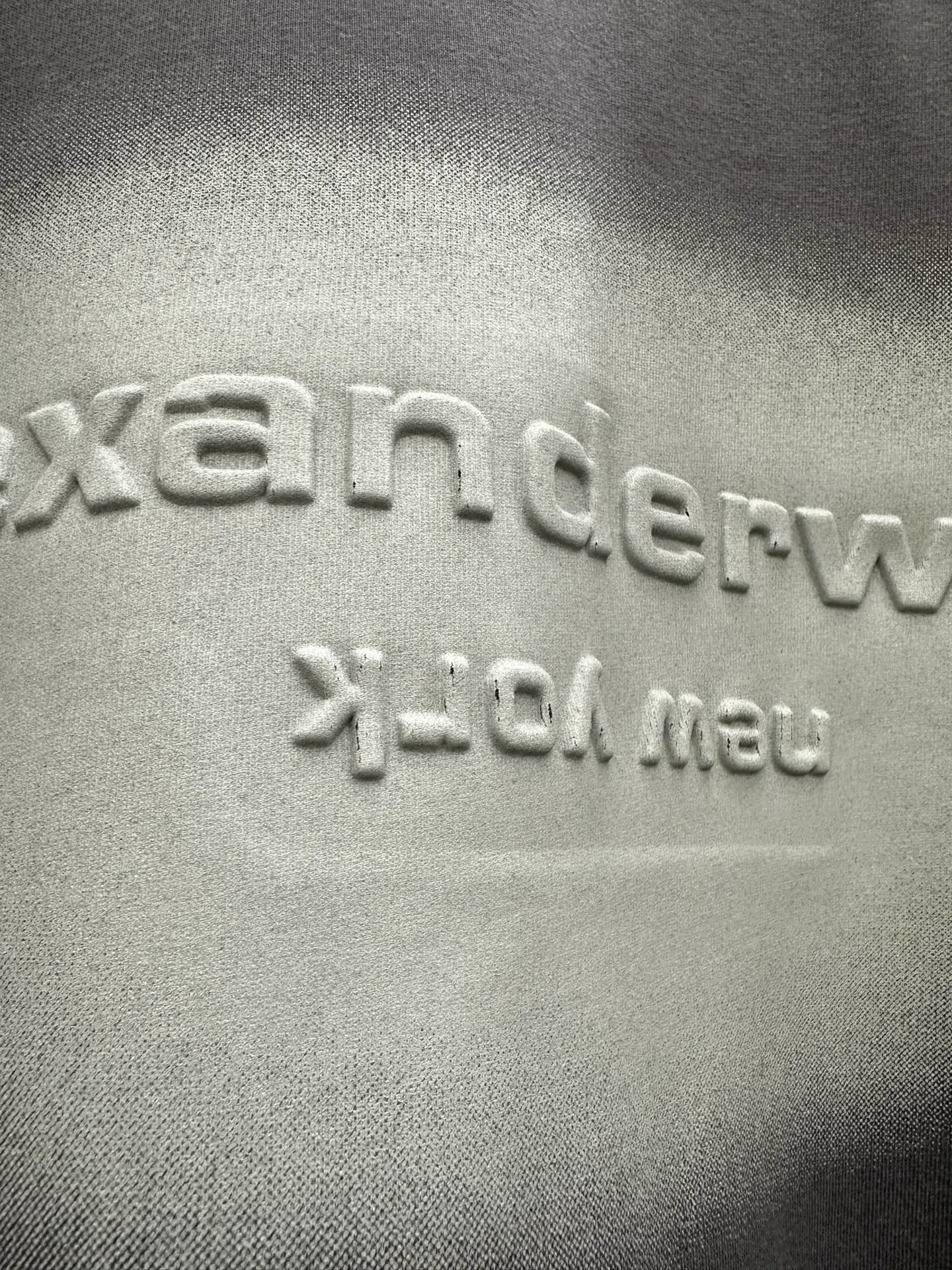 alexanderwang/ halo T 2026ss Series New Arrival ， ， logo， ， 100% alexanderwang ， 、 ， 。 Sizes：S、M、L、XL、